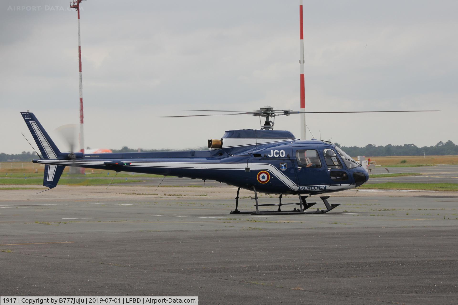 1917, 1997 Aerospatiale AS-350B Ecureuil C/N 1917, at Bordeaux