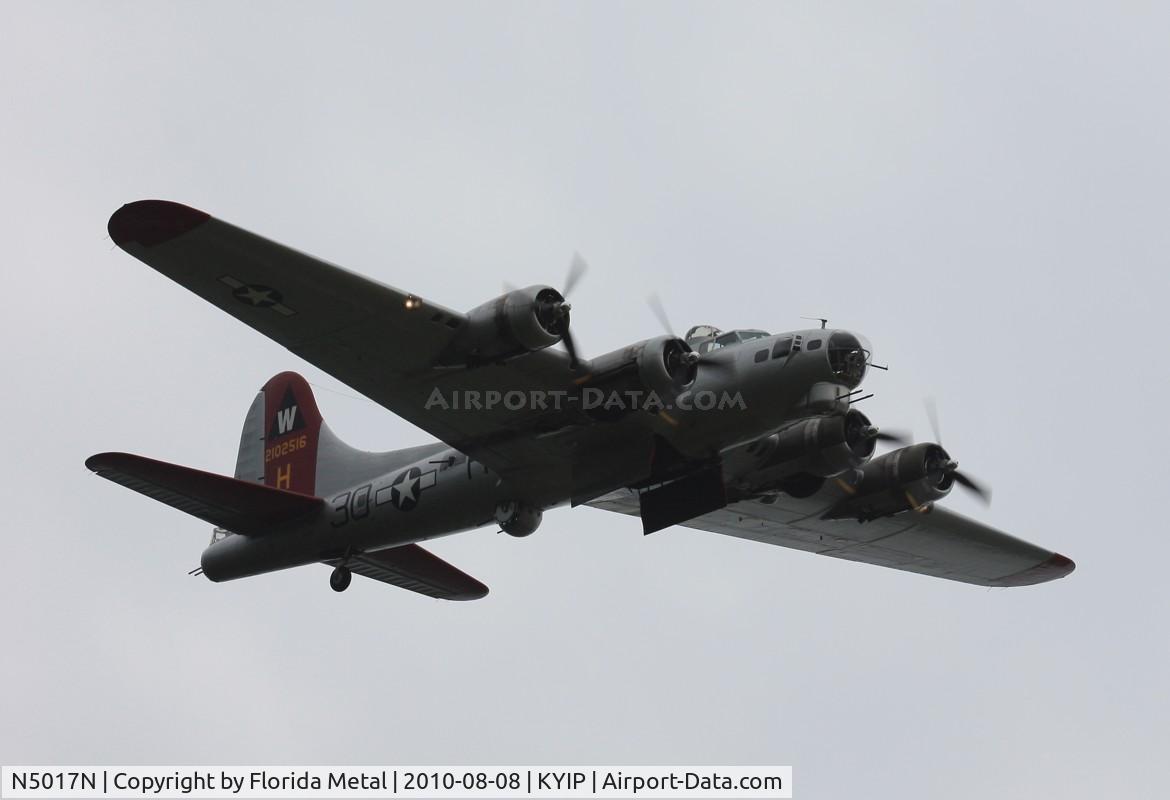 N5017N, 1944 Lockheed/Vega (Boeing) B-17G-105-VE Flying Fortress C/N 8649, TOM YIP 2010