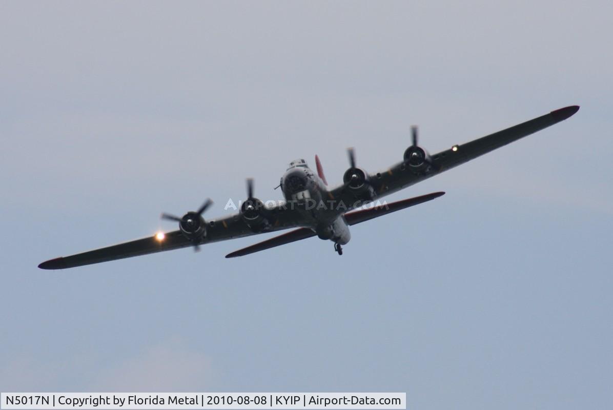 N5017N, 1944 Lockheed/Vega (Boeing) B-17G-105-VE Flying Fortress C/N 8649, TOM YIP 2010