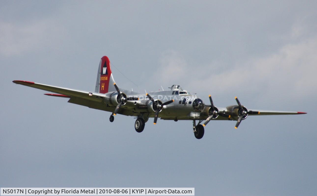 N5017N, 1944 Lockheed/Vega (Boeing) B-17G-105-VE Flying Fortress C/N 8649, TOM YIP 2010