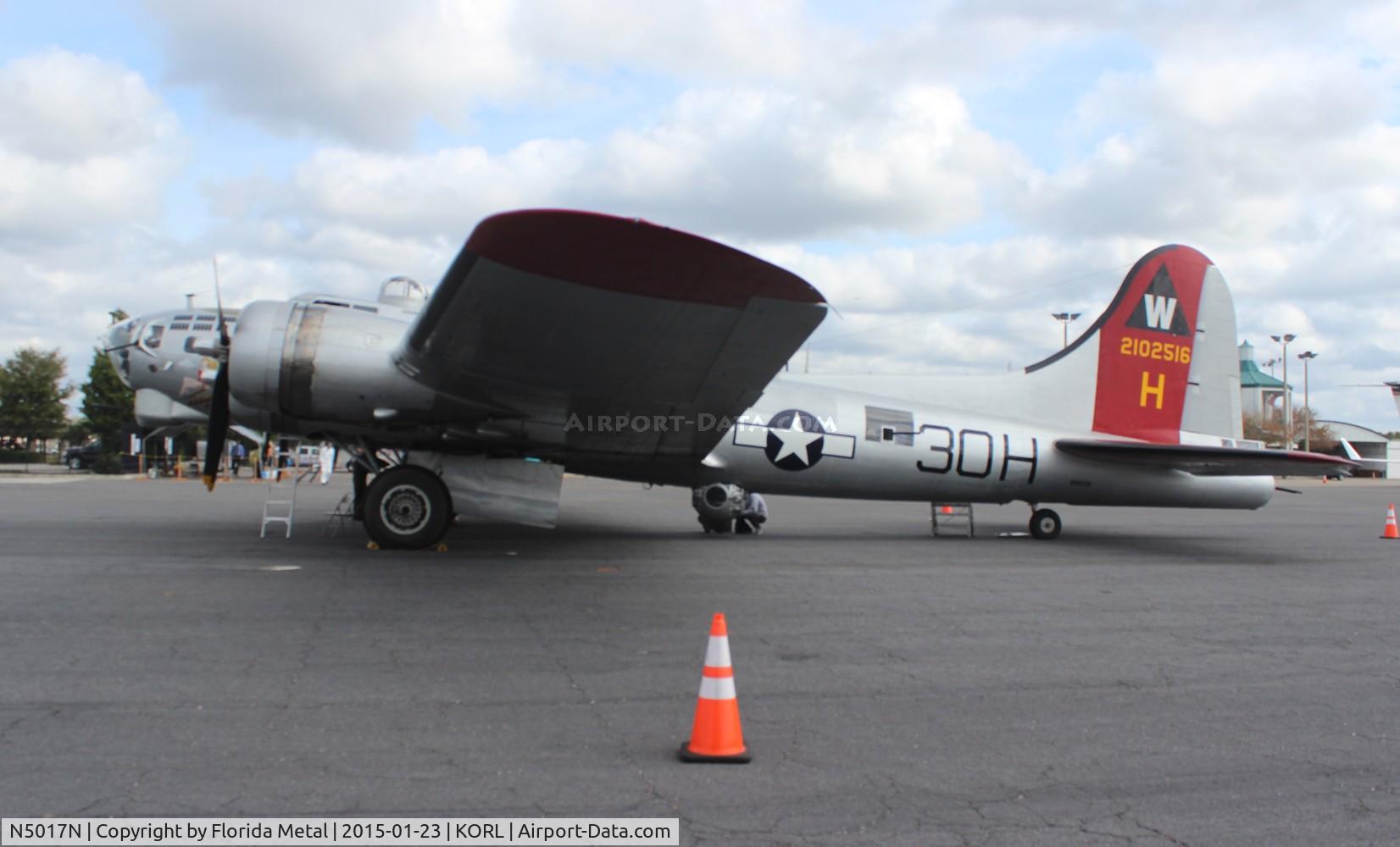 N5017N, 1944 Lockheed/Vega (Boeing) B-17G-105-VE Flying Fortress C/N 8649, ORL spotting 2015