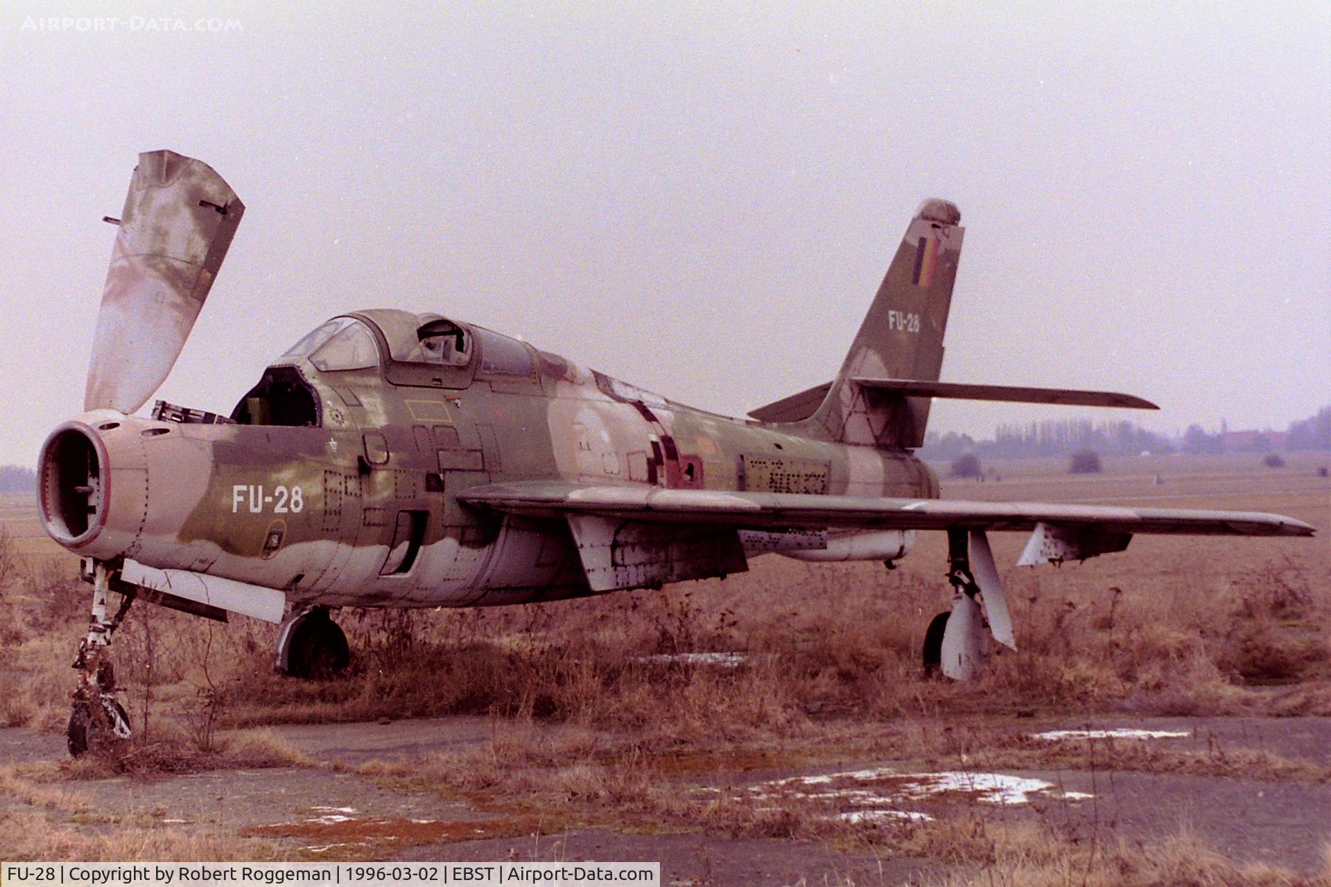 FU-28, Republic F-84F Thunderstreak C/N 52-7166, DECOY.