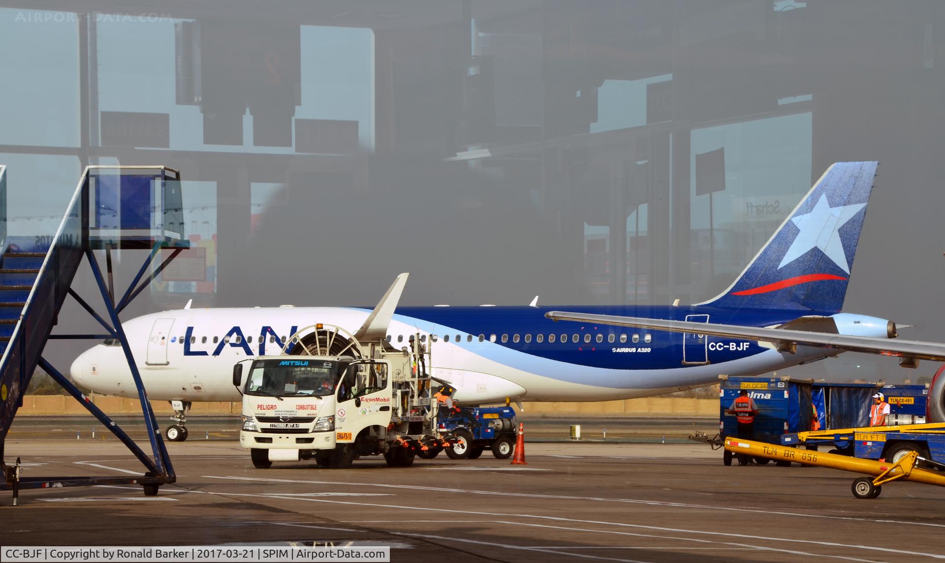 CC-BJF, 2013 Airbus A320-214 C/N 5666, Taxi Lima