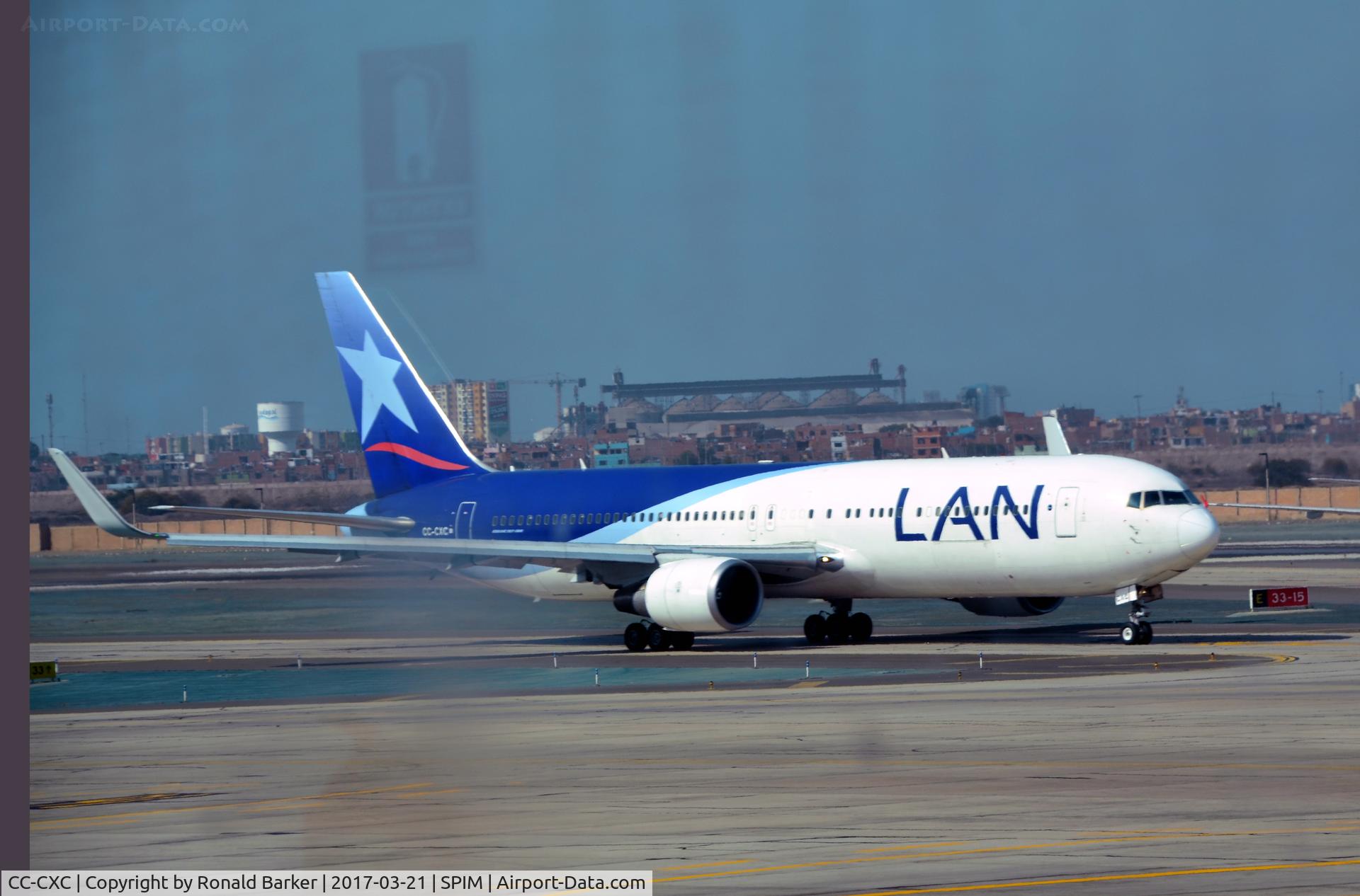 CC-CXC, Boeing 767-316/ER C/N 36710/962, Taxi Lima