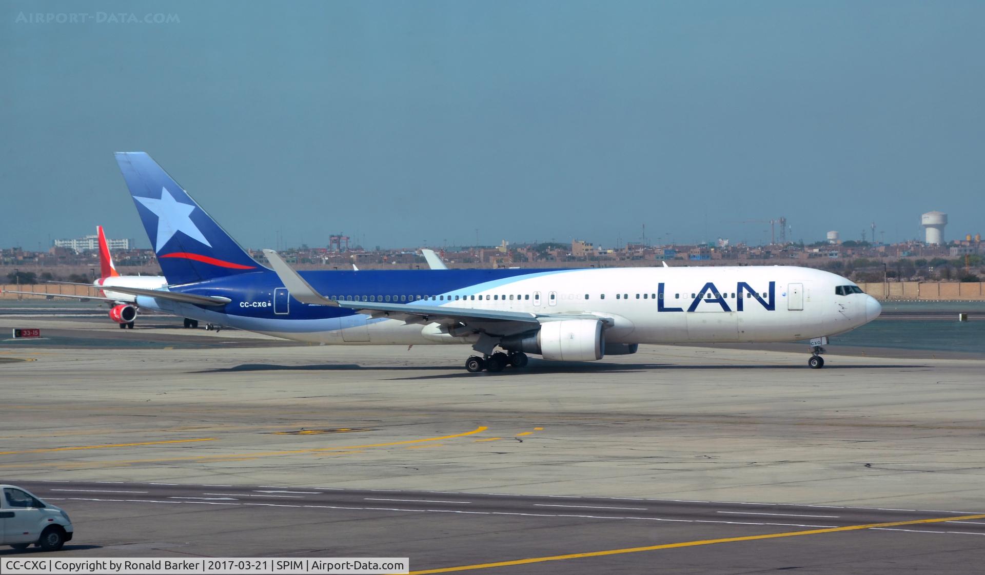 CC-CXG, 2008 Boeing 767-316/ER C/N 36712, Taxi Lima