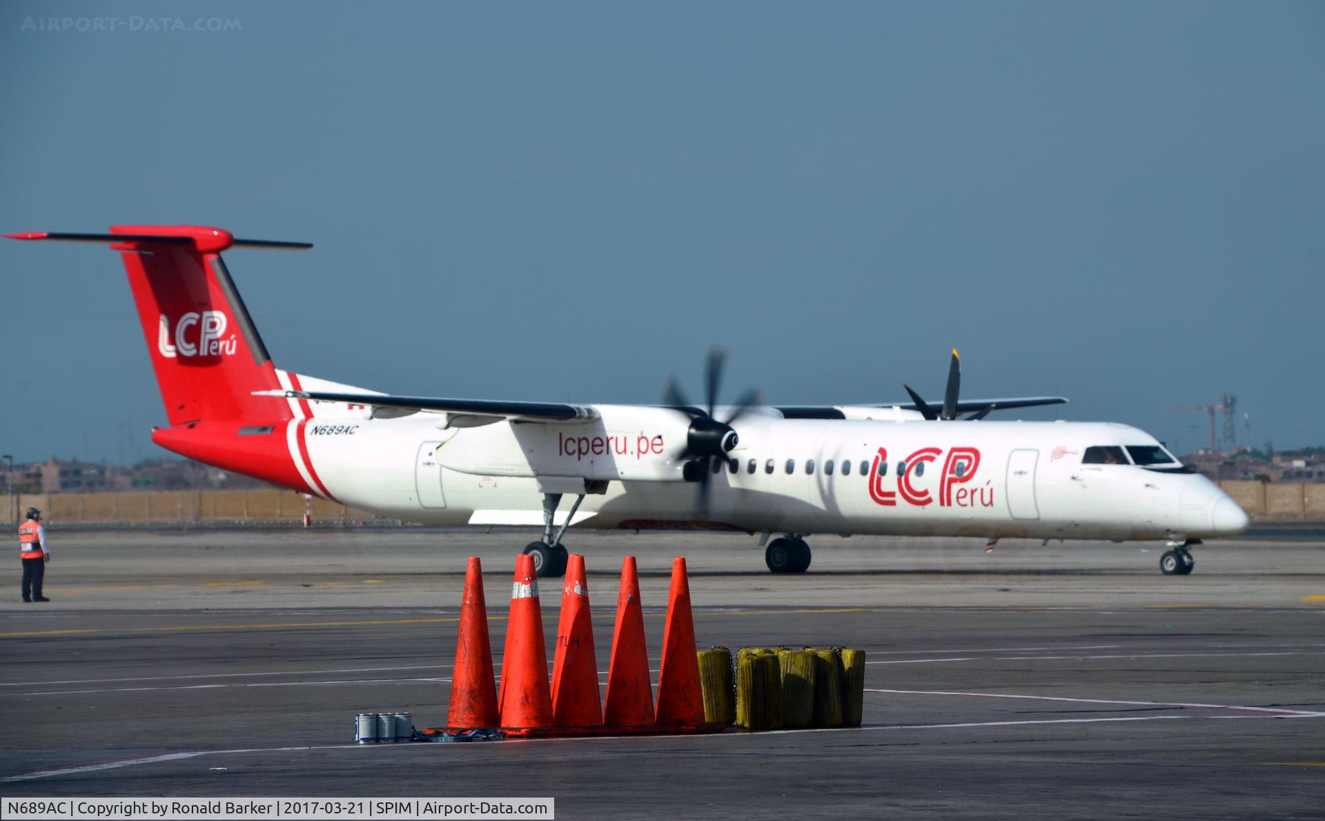 N689AC, 2000 De Havilland Canada DHC-8-402Q Dash 8 C/N 4036, Taxi Lima