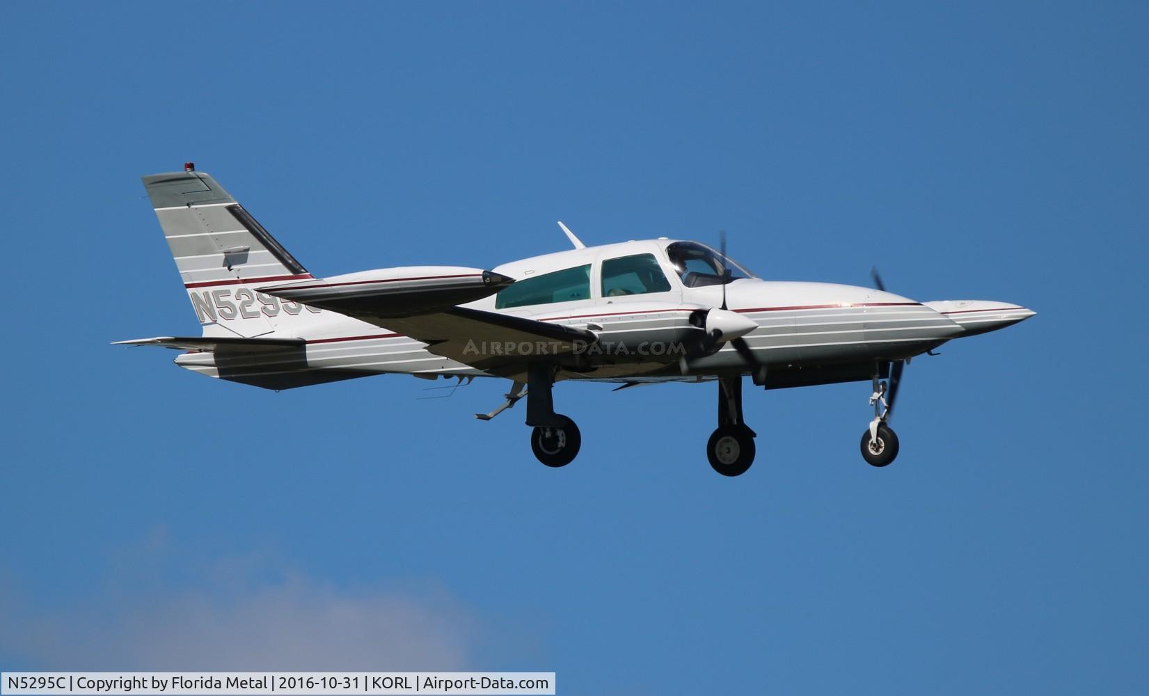 N5295C, 1978 Cessna T310R C/N 310R1536, NBAA ORL 2016