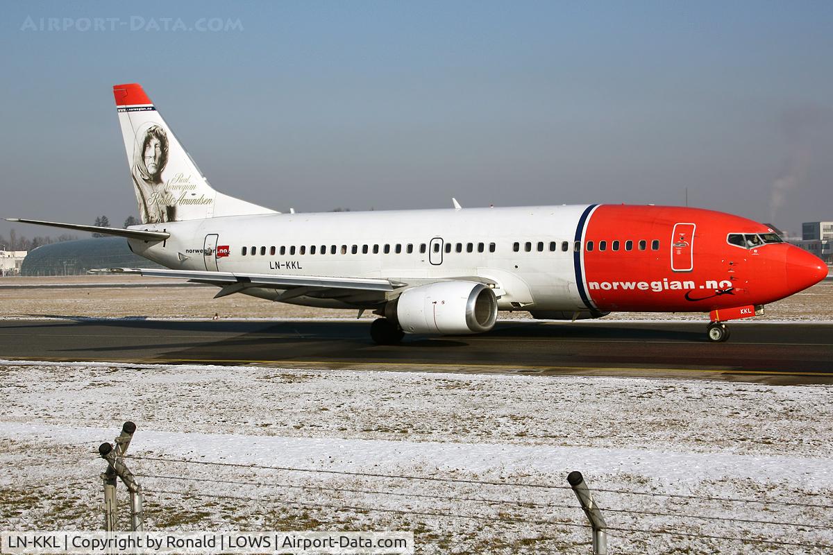 LN-KKL, 1997 Boeing 737-36N C/N 28671, at salzburg