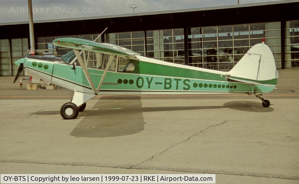 OY-BTS, 1977 Piper PA-18-150 Super Cub C/N 18-7709065, Roskilde 23.7.1999