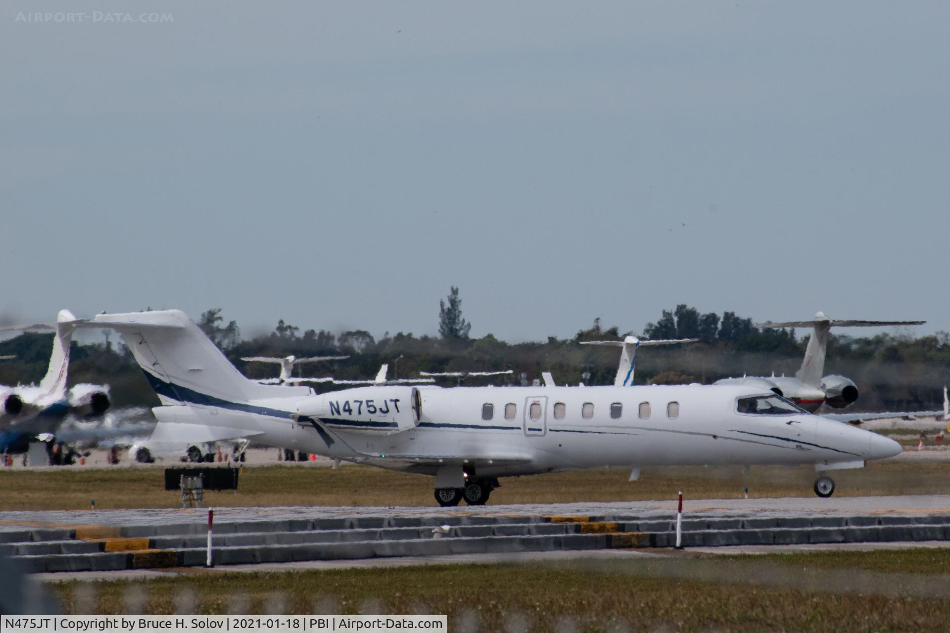 N475JT, 2013 Learjet 45 C/N 473, ready for departure