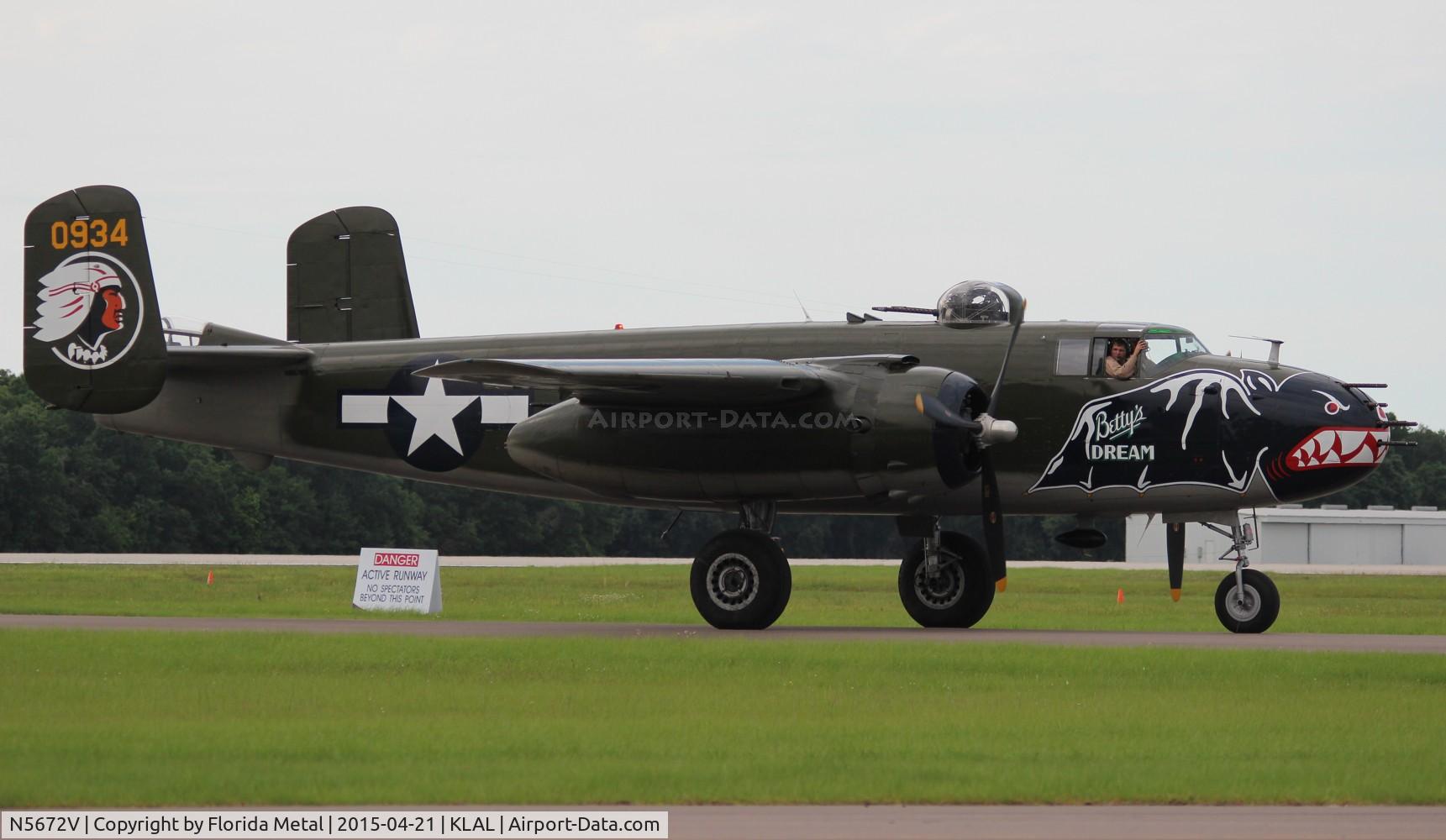 N5672V, 1945 North American B-25J Mitchell Mitchell C/N 108-47686, SNF LAL 2015