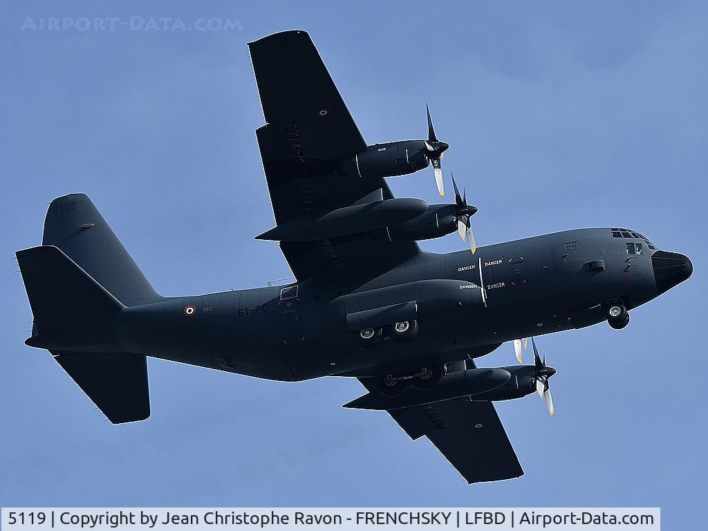 5119, 1987 Lockheed C-130H Hercules C/N 382-5119, Cotam landing runway 23