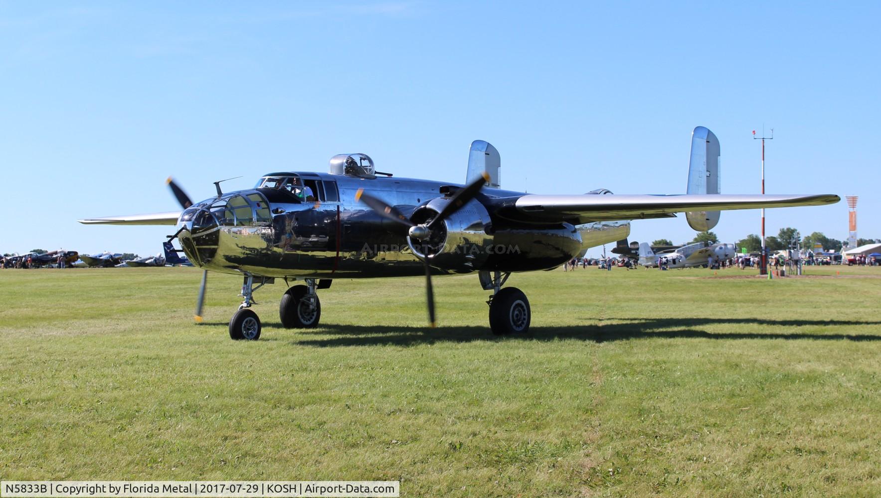 N5833B, 1945 North American B-25J Mitchell Mitchell C/N 108-47735, EAA OSH 2017