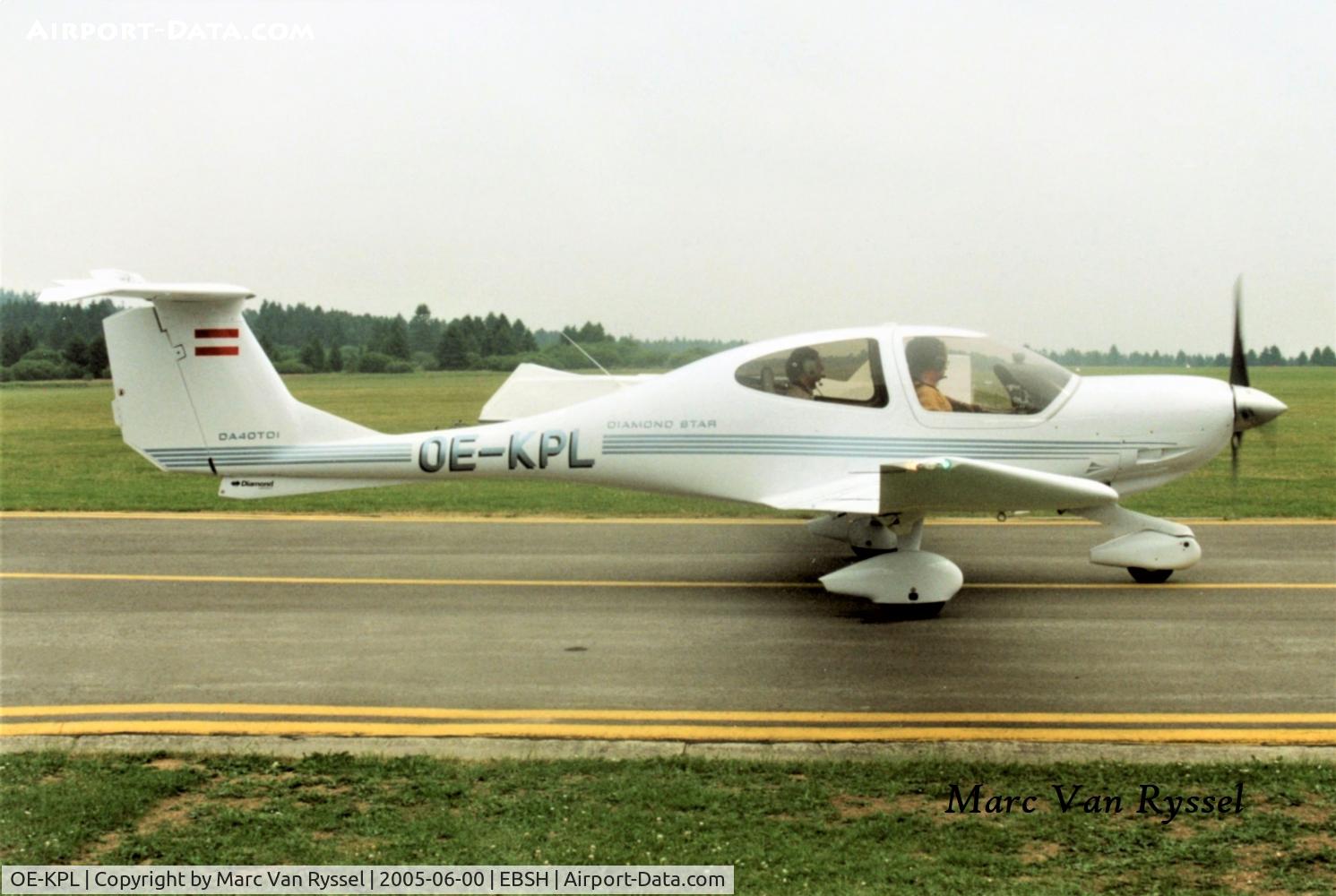OE-KPL, 2005 Diamond DA-40D Diamond Star C/N D4.164, At Saint-Hubert in June 2005.