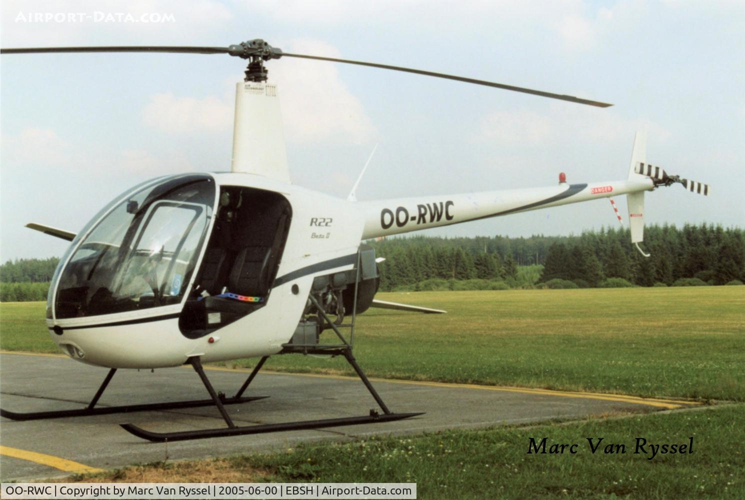 OO-RWC, Robinson R22 BETA C/N 3473, At Saint-Hubert in June 2005.