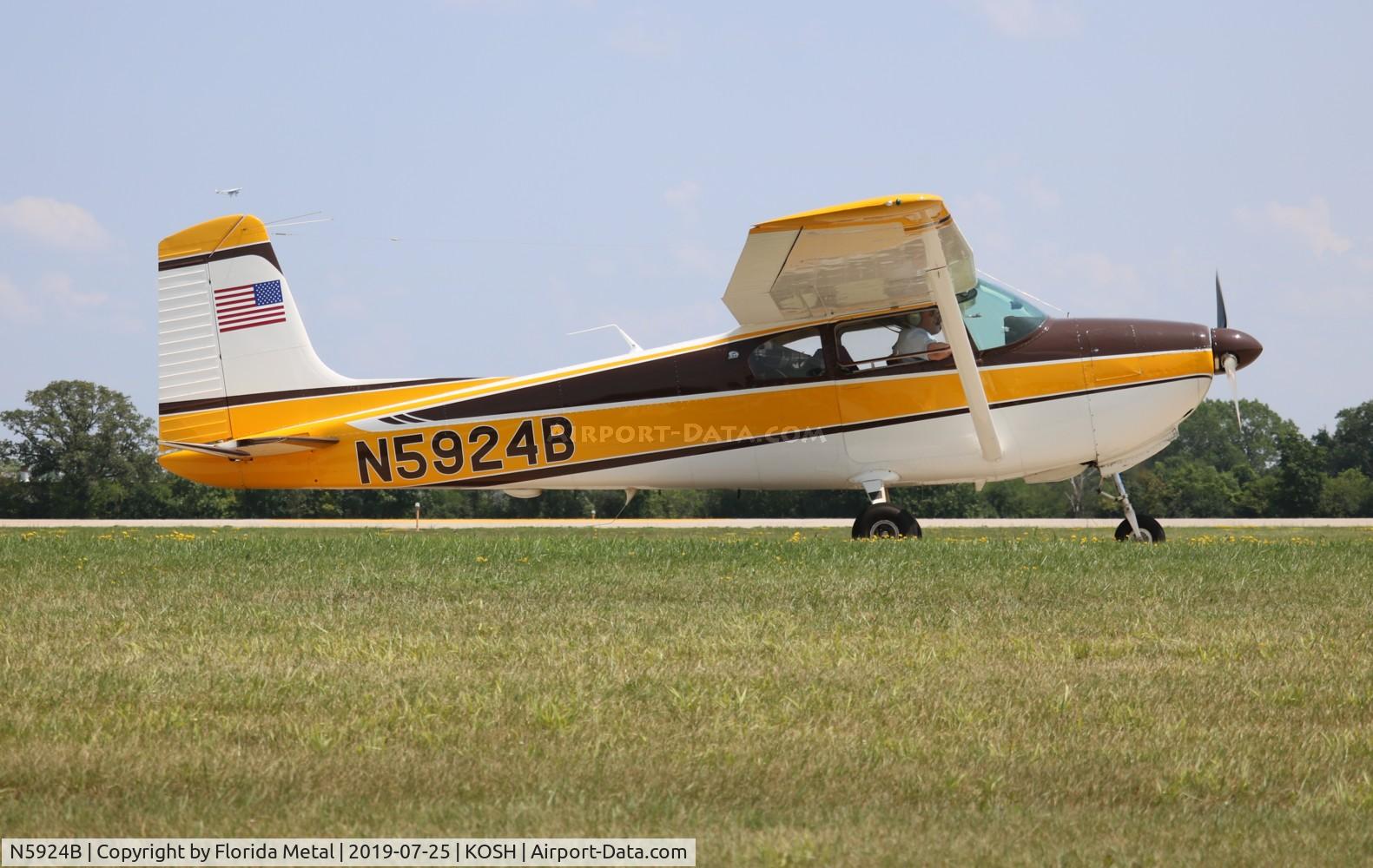 N5924B, 1956 Cessna 182A Skylane C/N 33924, EAA OSH 2019