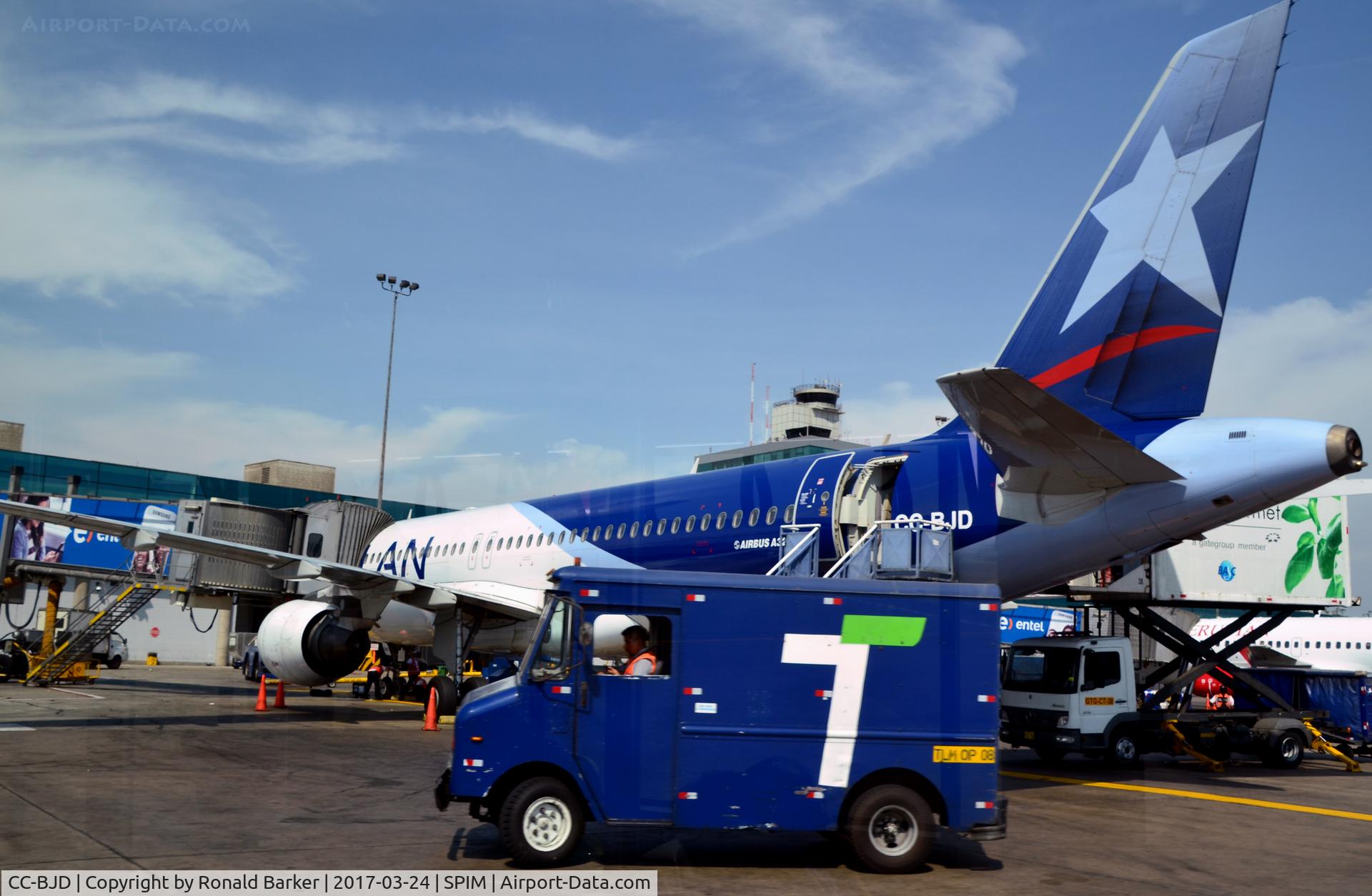 CC-BJD, 2013 Airbus A320-214 C/N 5748, Parked Lima
