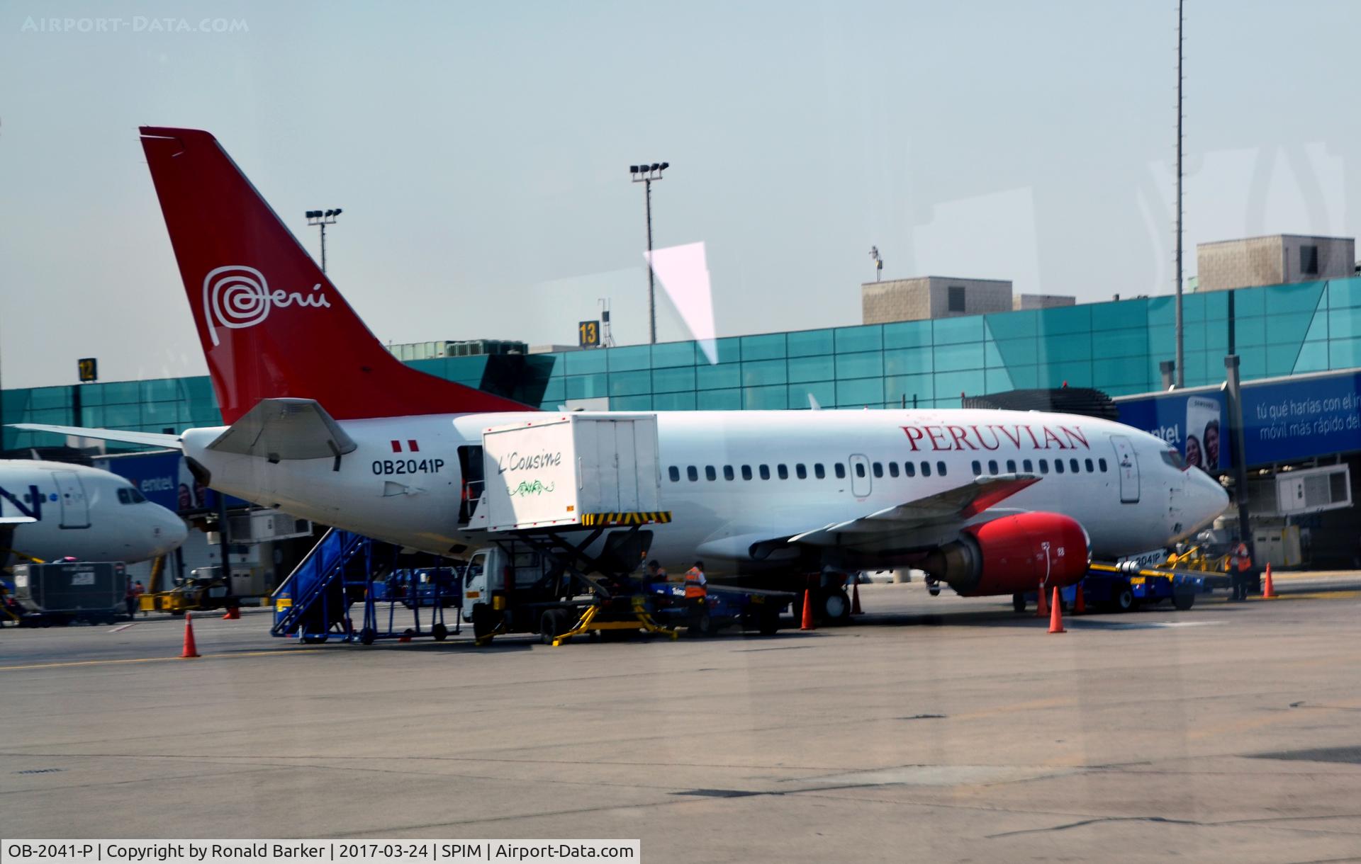 OB-2041-P, 1990 Boeing 737-53C C/N 24825, At the gate Lima