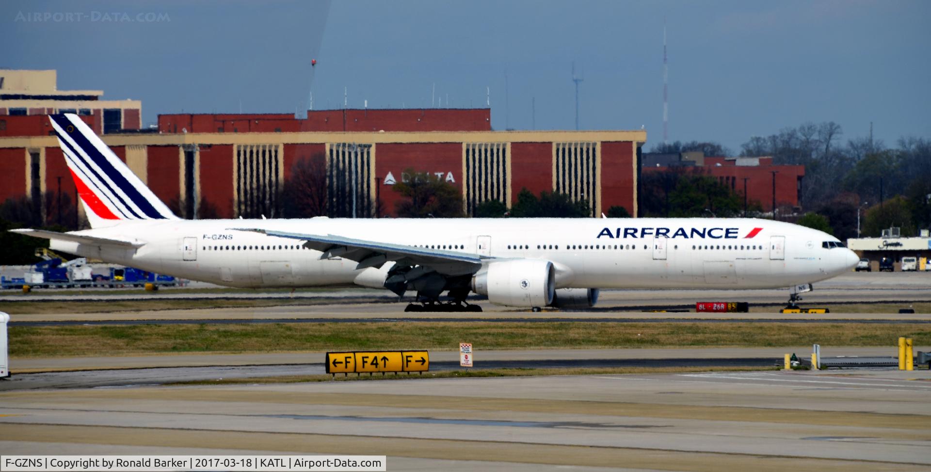 F-GZNS, 2015 Boeing 777-328/ER C/N 39970, Taxi to park Atlanta