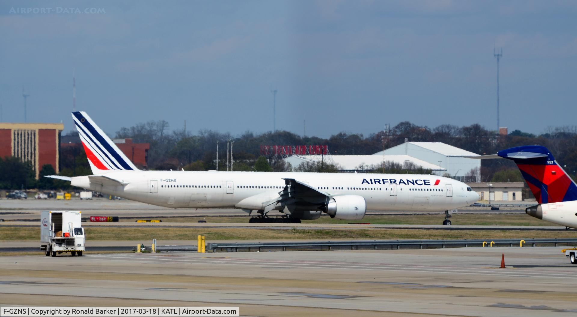 F-GZNS, 2015 Boeing 777-328/ER C/N 39970, Taxi to park Atlanta