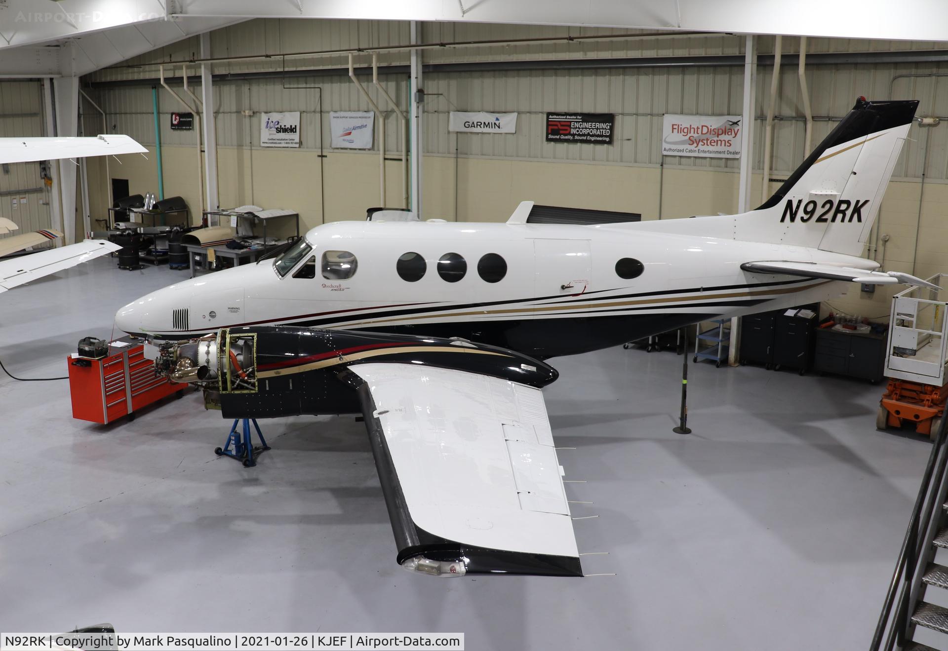 N92RK, 1996 Beech C90A King Air C/N LJ-1458, Beech C90A