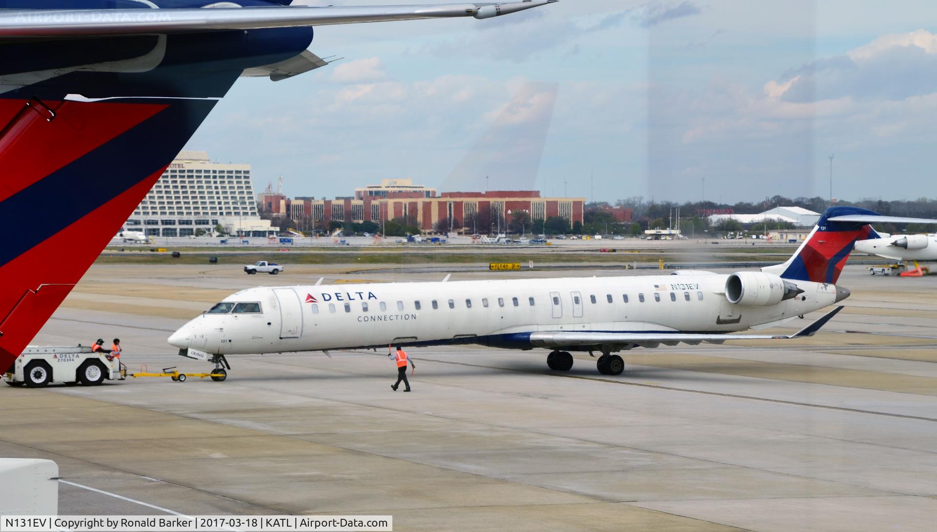 N131EV, 2008 Bombardier CRJ-900ER (CL-600-2D24) C/N 15217, Pushback Atlanta