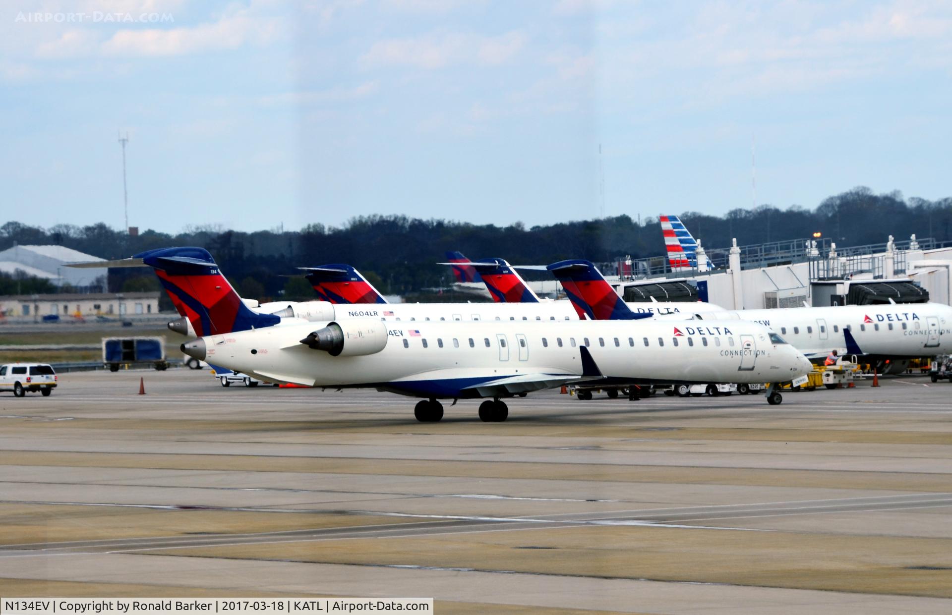 N134EV, 2009 Bombardier CRJ-900ER (CL-600-2D24) C/N 15223, Taxi Atlanta