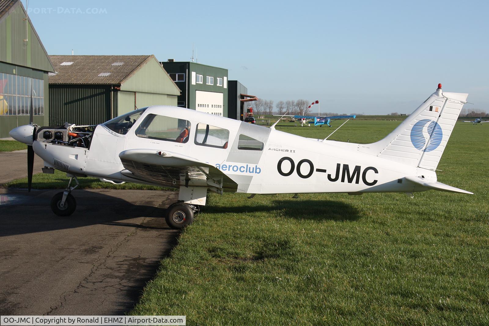 OO-JMC, 1979 Piper PA-28-181 C/N 28-7990550, at ehmz