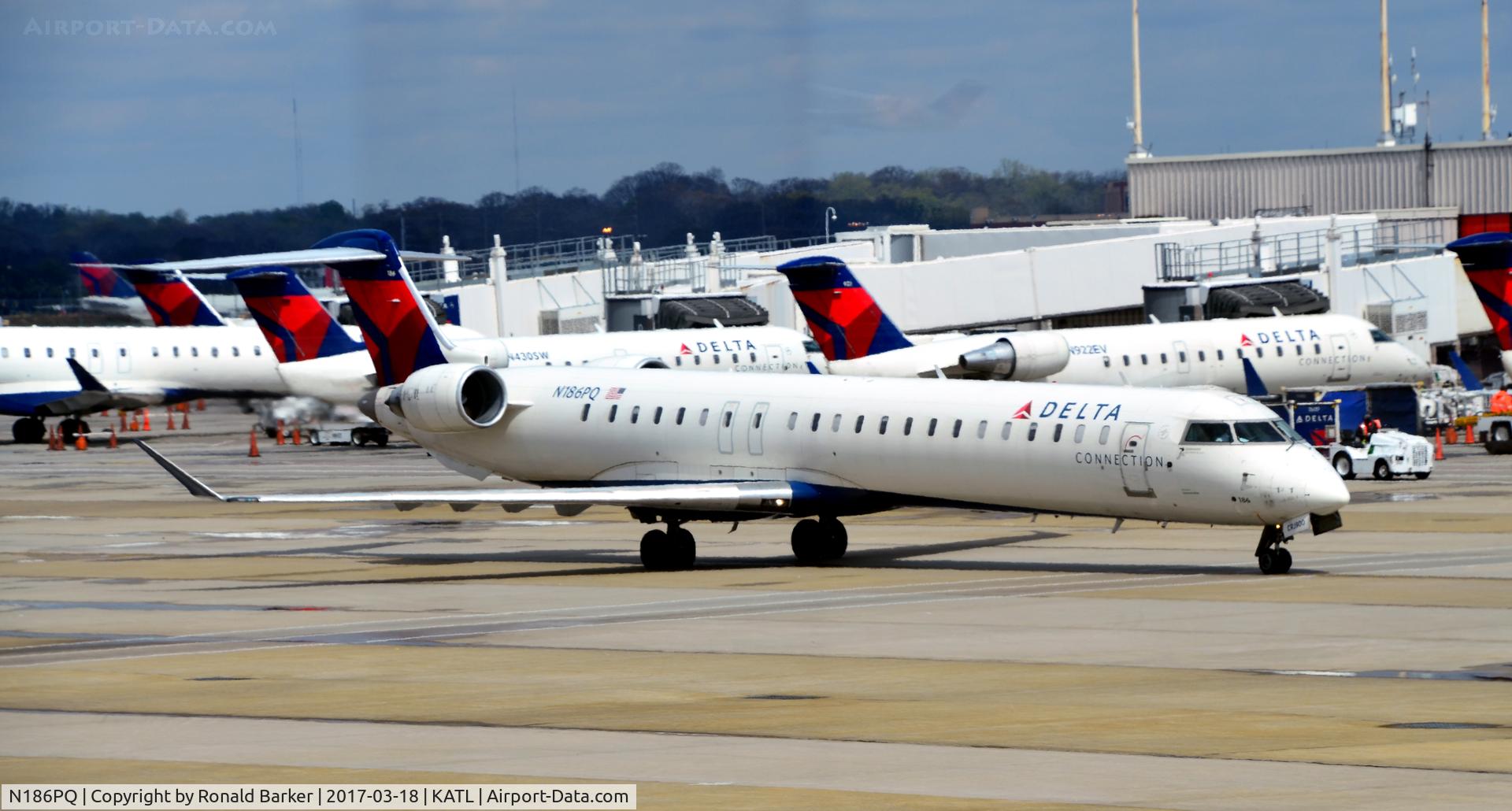 N186PQ, 2008 Bombardier CRJ-900ER (CL-600-2D24) C/N 15186, Taxi to park Atlanta