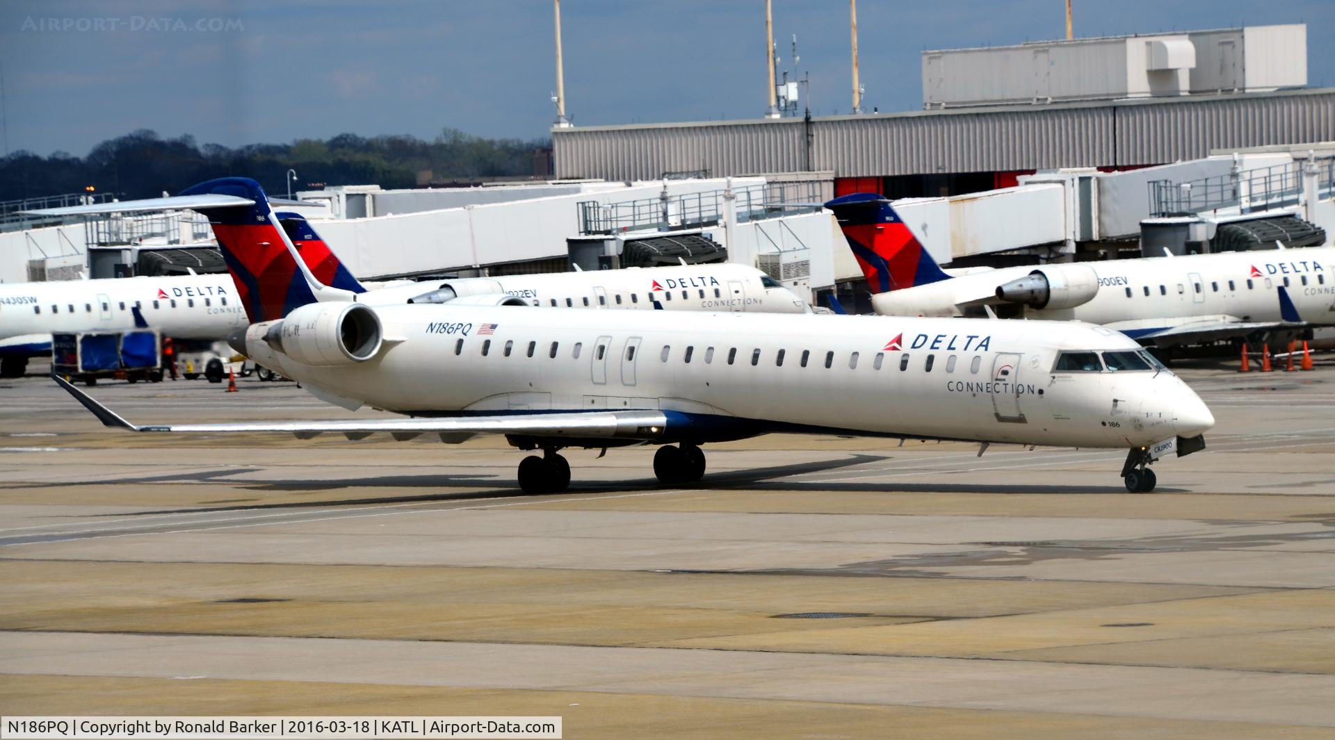 N186PQ, 2008 Bombardier CRJ-900ER (CL-600-2D24) C/N 15186, Taxi Atlanta