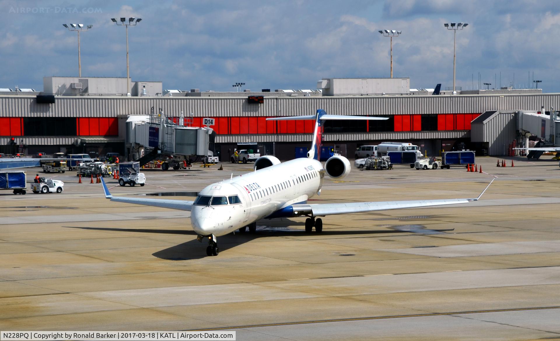 N228PQ, 2009 Bombardier CRJ-900ER (CL-600-2D24) C/N 15228, Taxi Atlanta