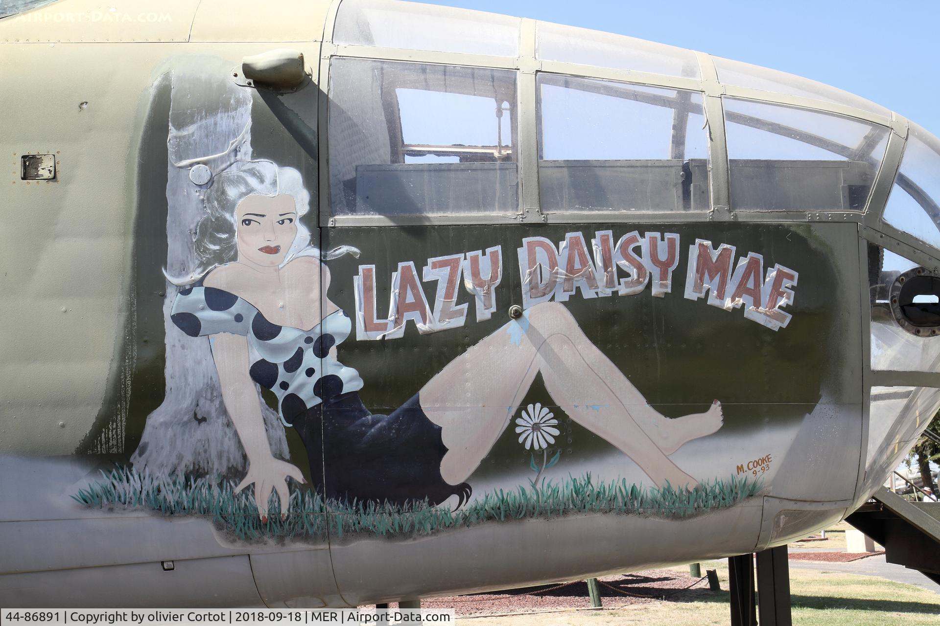 44-86891, 1944 North American B-25J Mitchell C/N 108-47645, the nose art