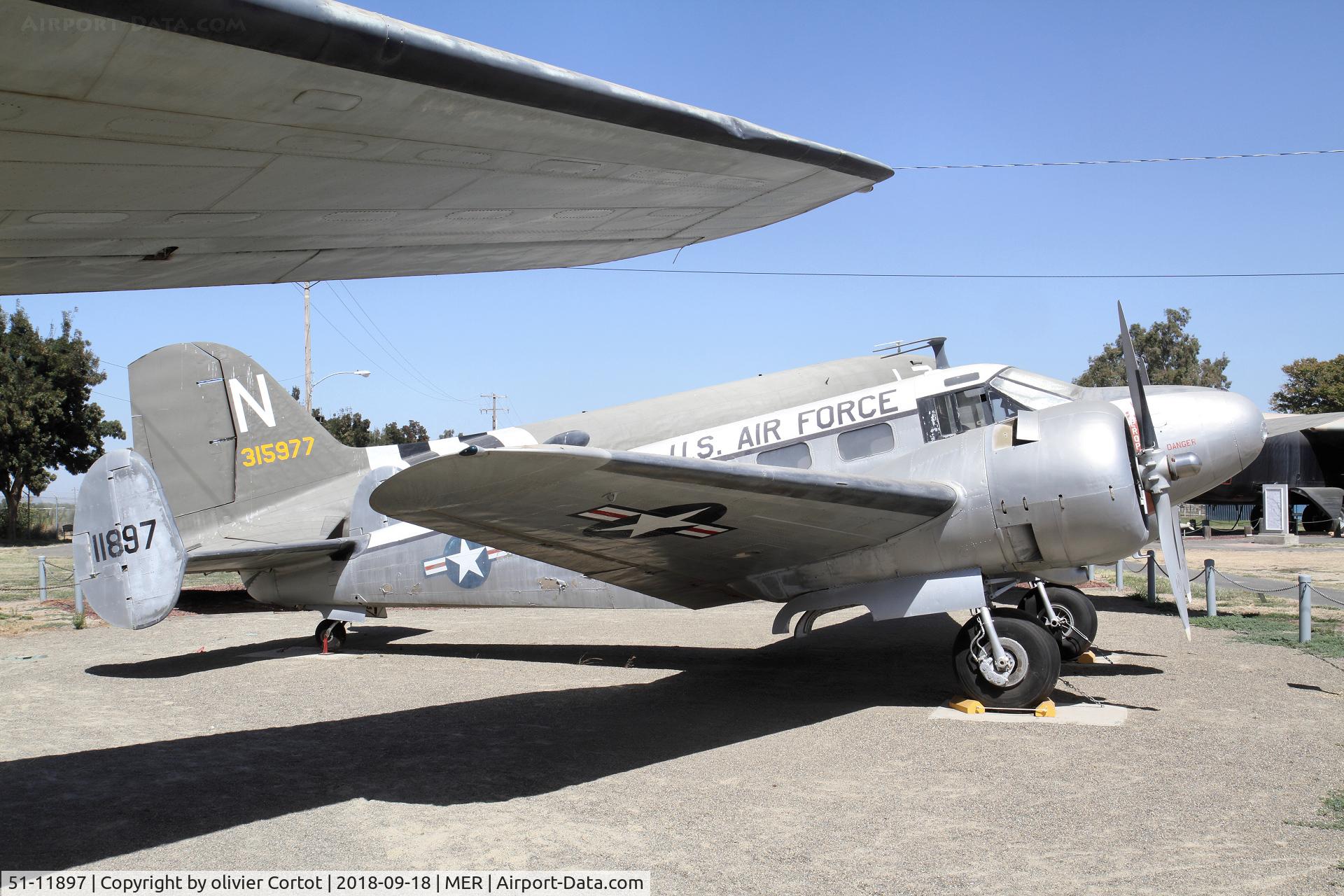 51-11897, 1951 Beech C-45G Expeditor C/N AF-454, sept 2018