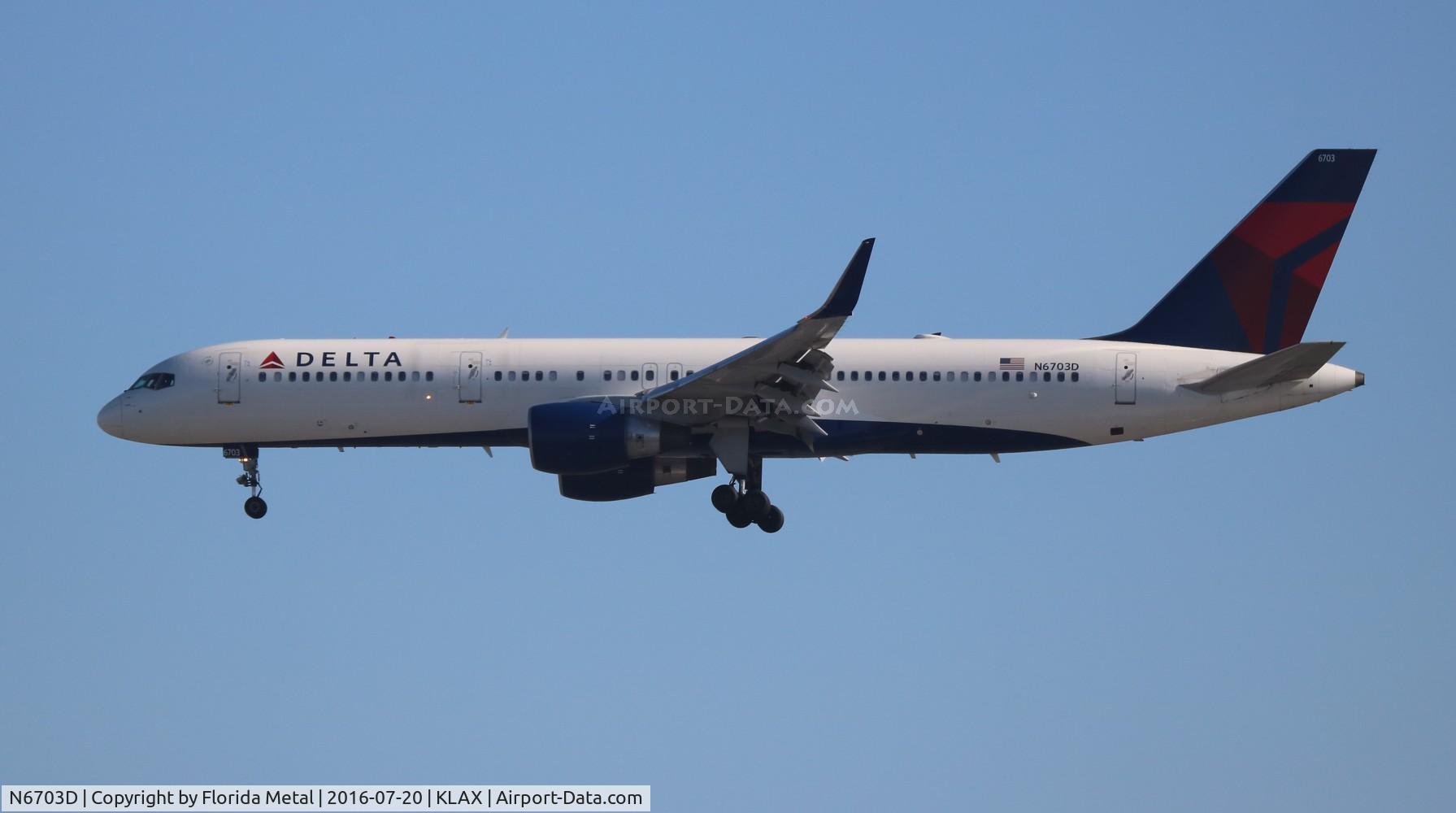 N6703D, 2000 Boeing 757-232 C/N 30234, LAX spotting 2016