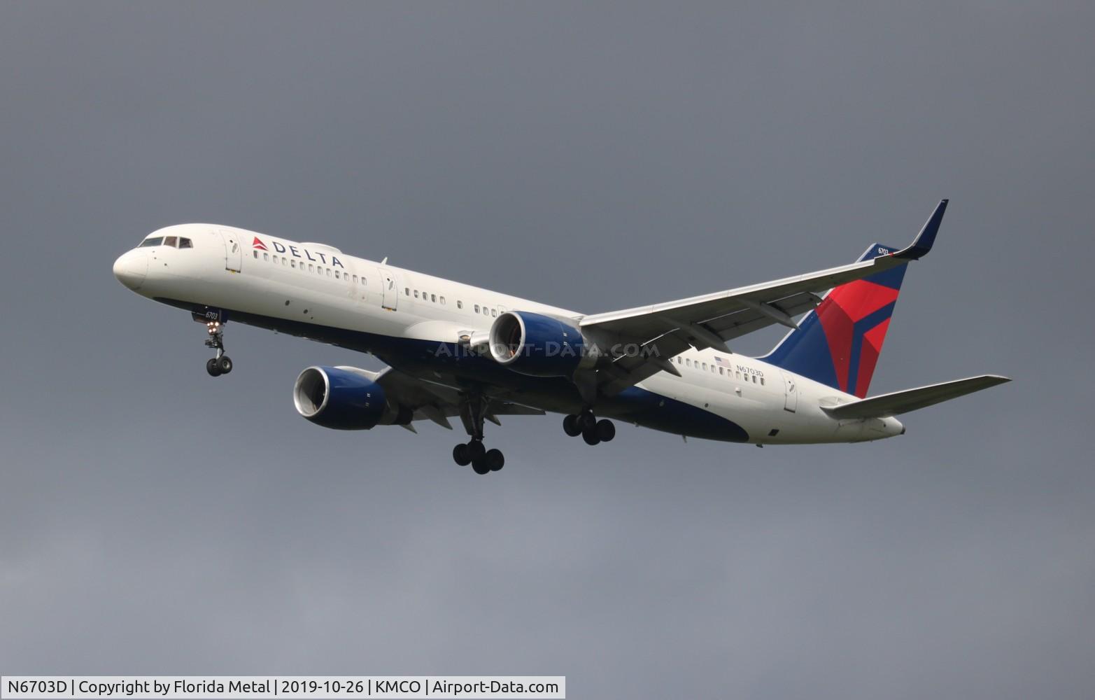 N6703D, 2000 Boeing 757-232 C/N 30234, MCO spotting 2019