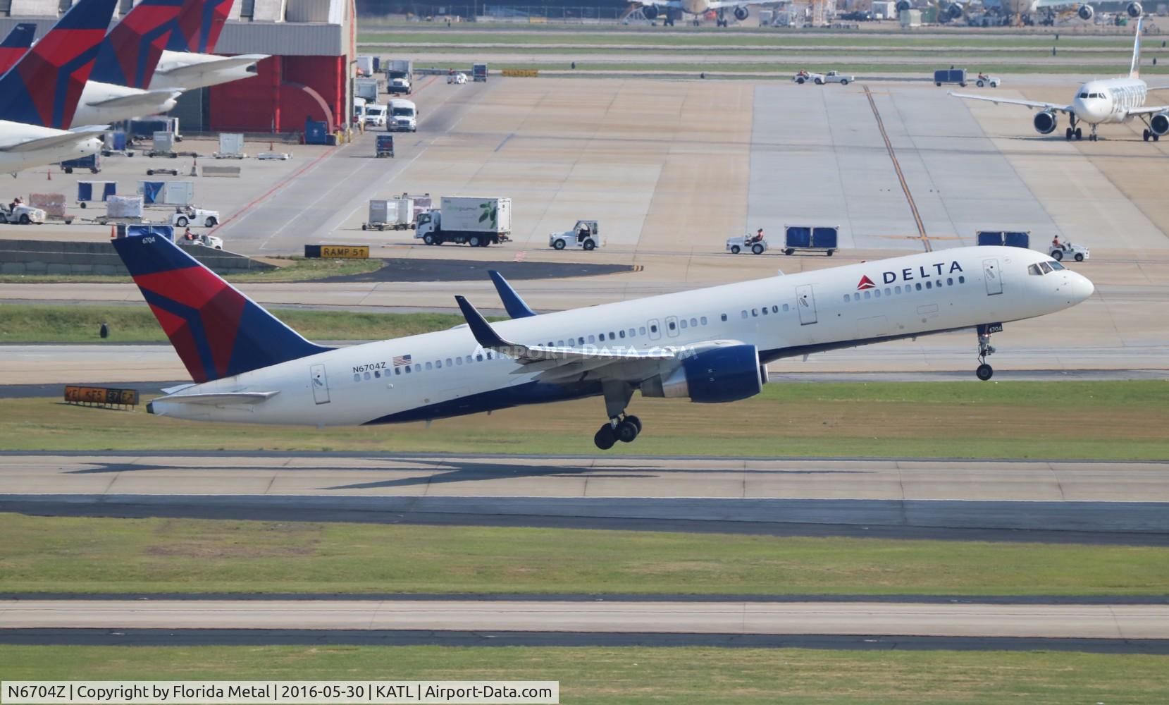 N6704Z, 2000 Boeing 757-232 C/N 30396, ATL Spotting 2016