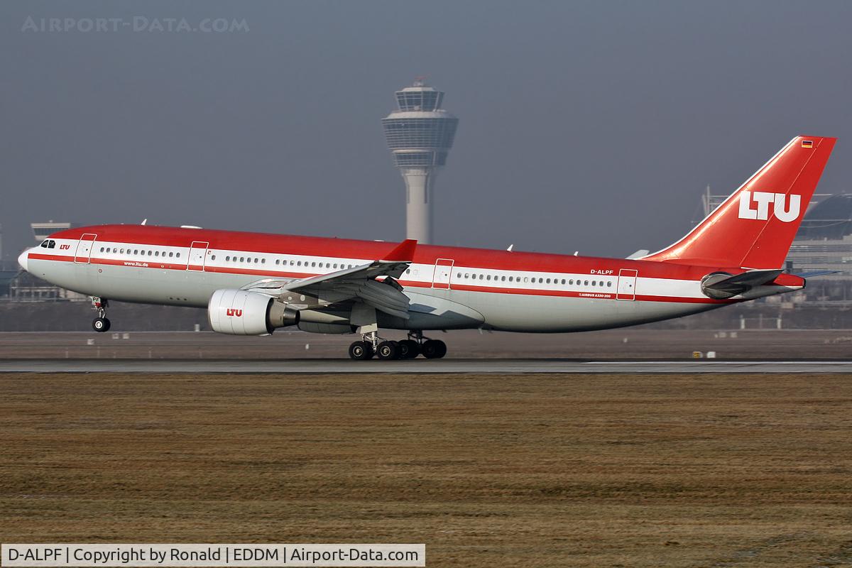 D-ALPF, 2002 Airbus A330-223 C/N 476, at munchen