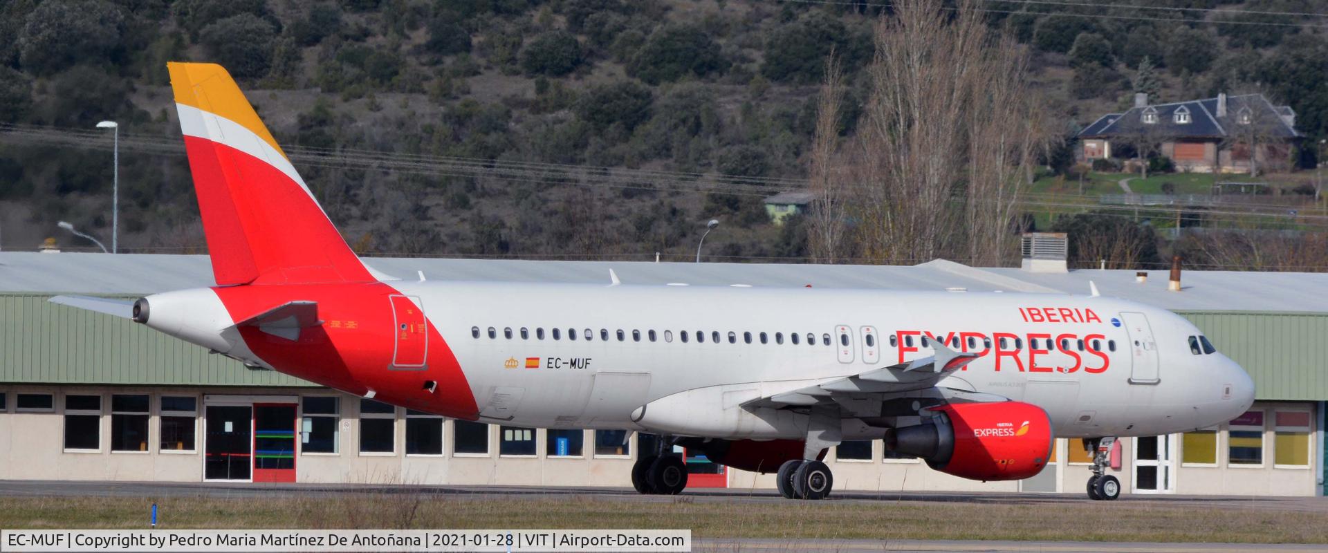 EC-MUF, 2007 Airbus A320-214 C/N 3278, Aeropuerto de Foronda - Vitoria-Gasteiz - Euskadi - España