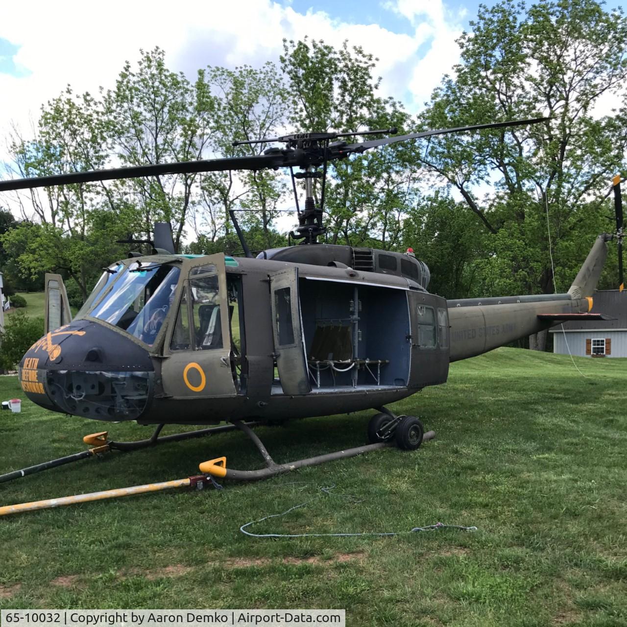 65-10032, 1965 Bell UH-1H Iroquois C/N 5076, 65-10032 After Main rotor head assembly and installation.