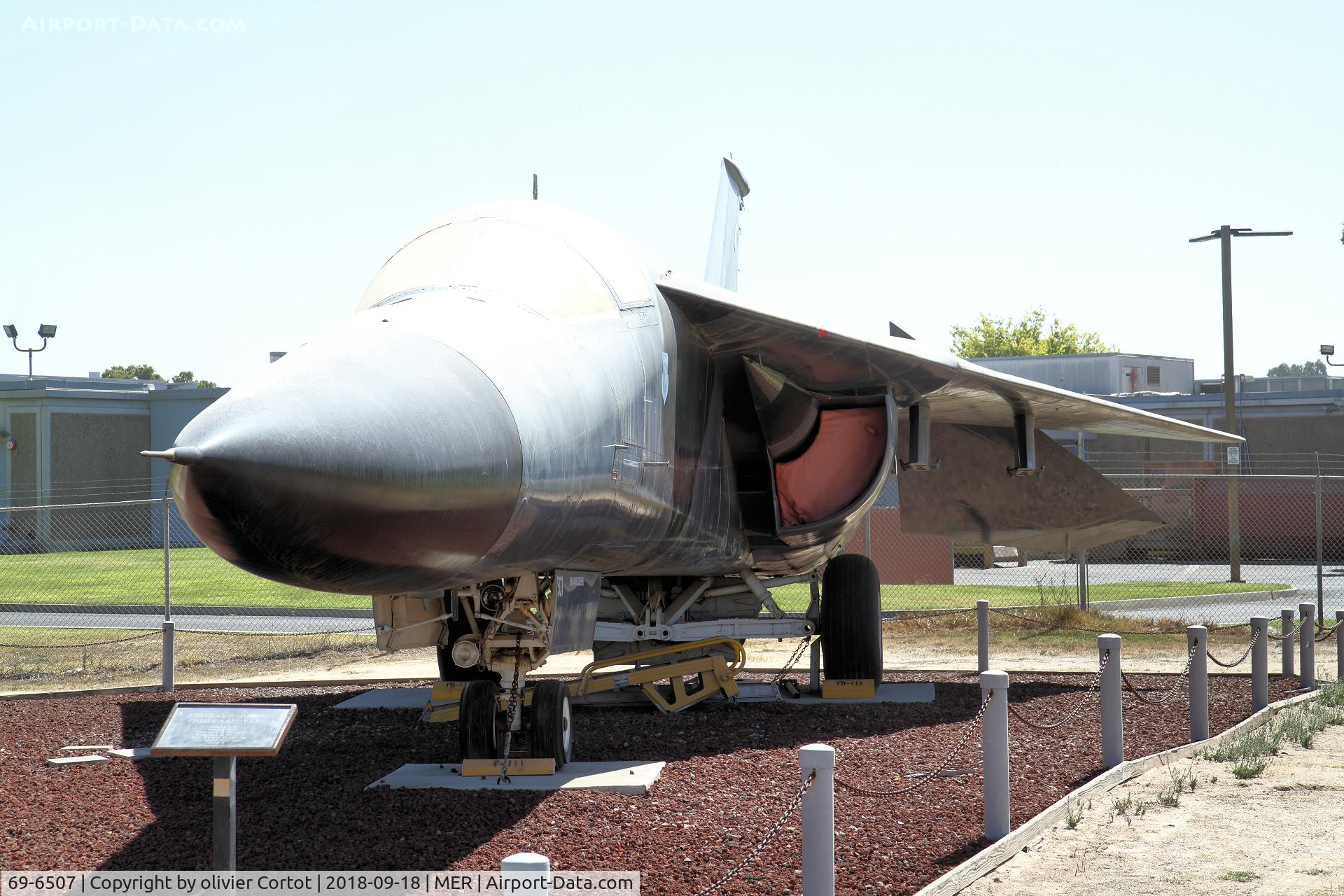 69-6507, 1969 General Dynamics FB-111A Aardvark C/N B1-69, sept 2018