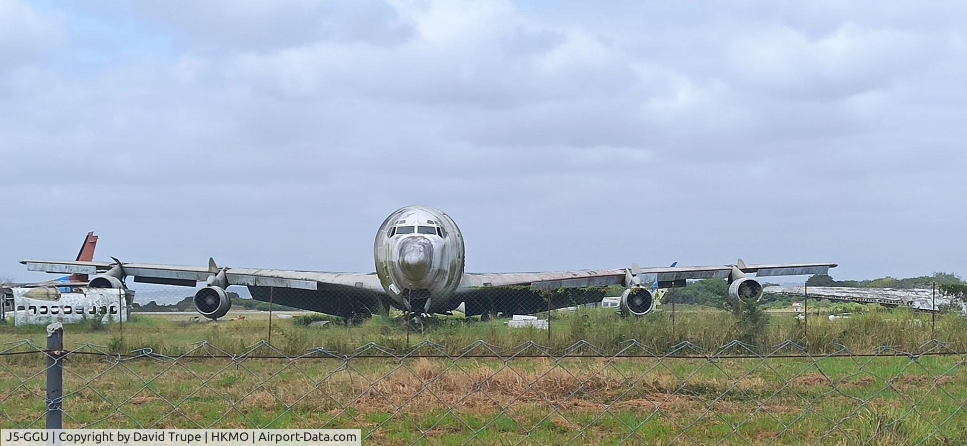 J5-GGU, 1967 Boeing 707-321C C/N 19372, Tail cut off. In sad shape.