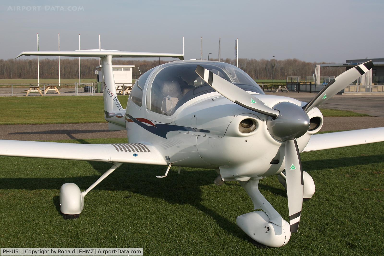 PH-USL, 2002 Diamond DA-40 Diamond Star C/N 40.078, At EHMZ.