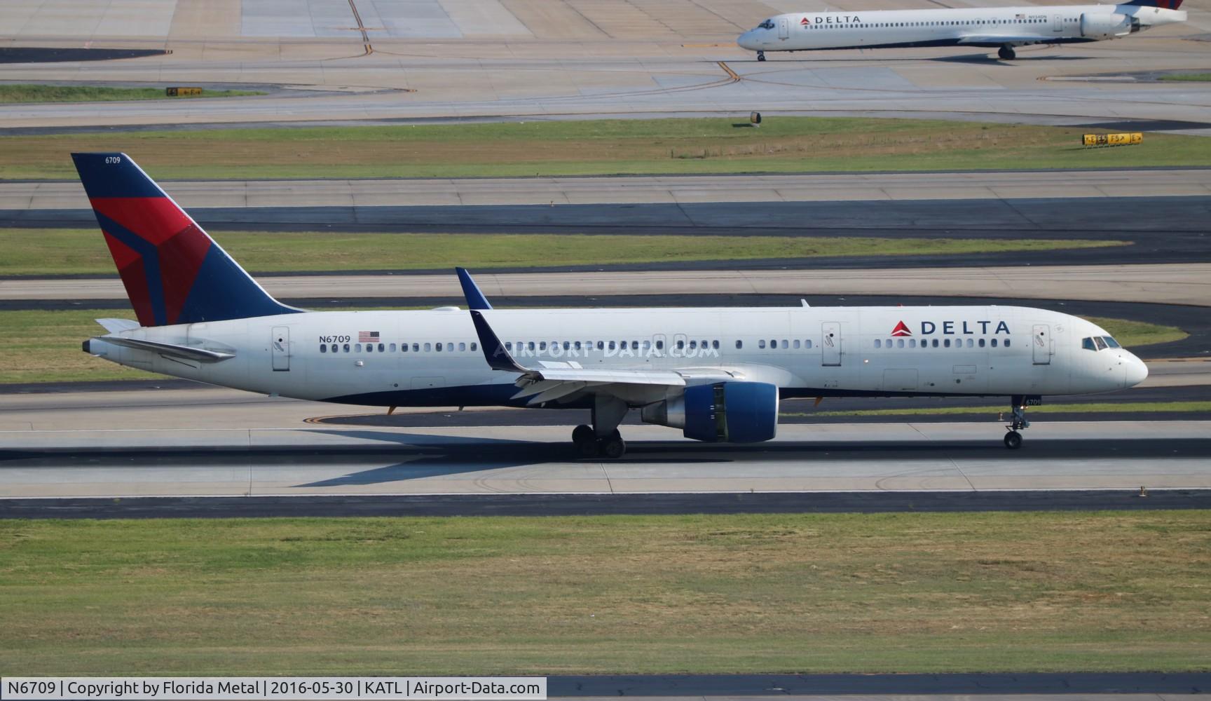 N6709, 2000 Boeing 757-232 C/N 30481, ATL spotting 2016