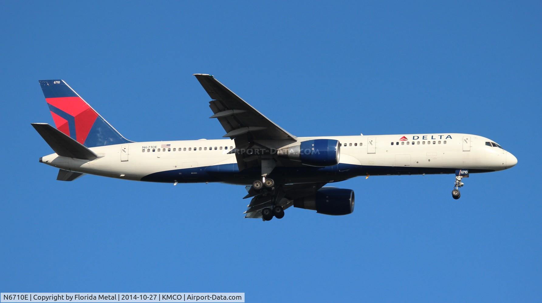 N6710E, 2000 Boeing 757-232 C/N 30482, MCO spotting 2014
