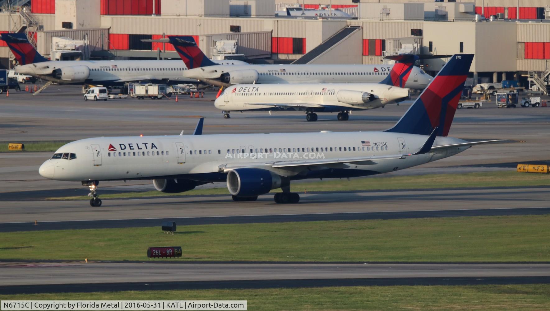 N6715C, 2001 Boeing 757-232 C/N 30486, ATL Spotting 2016