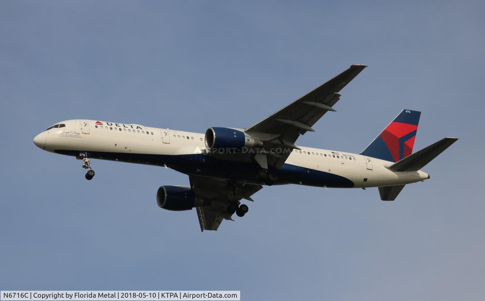 N6716C, 2001 Boeing 757-232 C/N 30838, TPA spotting 2018
