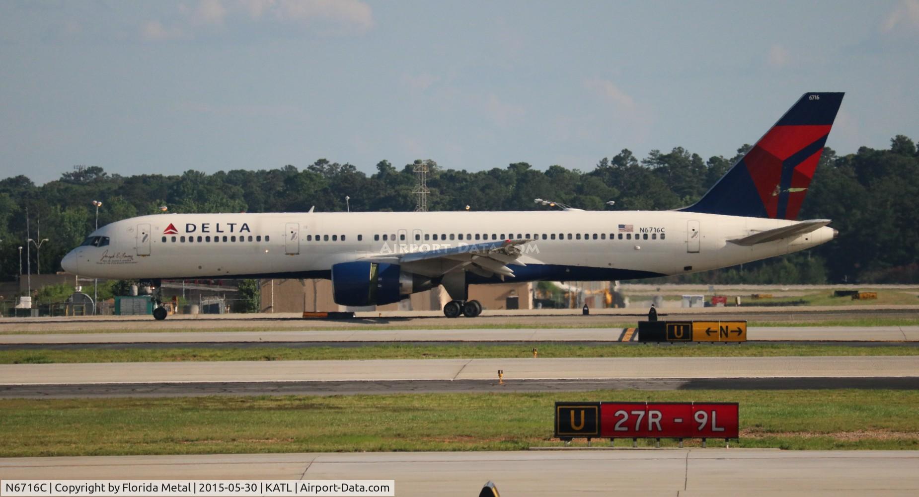 N6716C, 2001 Boeing 757-232 C/N 30838, ATL spotting 2015