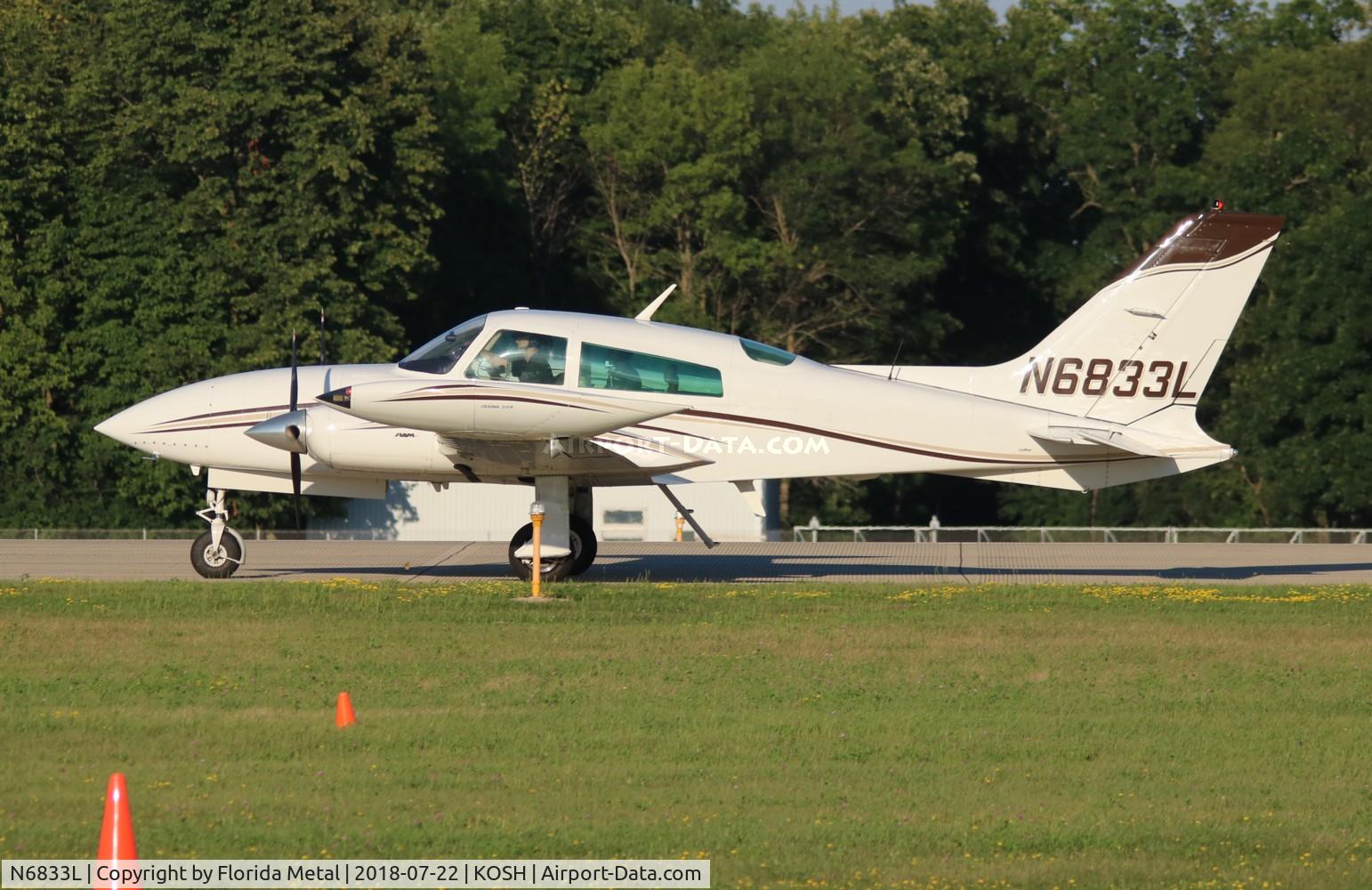 N6833L, 1981 Cessna 310R C/N 310R2125, EAA OSH 2018