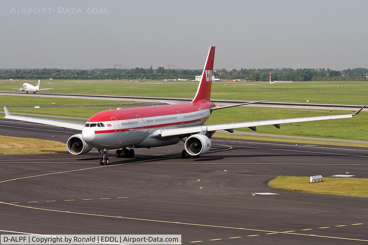 D-ALPF, 2002 Airbus A330-223 C/N 476, at dus