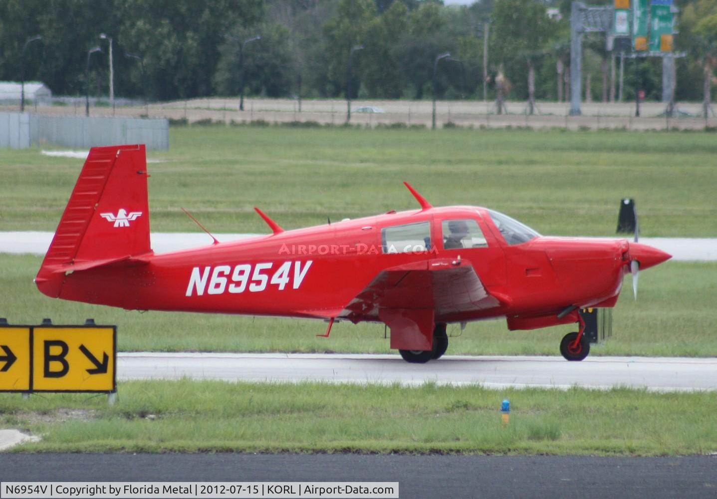 N6954V, 1976 Mooney M20C Ranger C/N 20-1187, ORL Spotting 2012